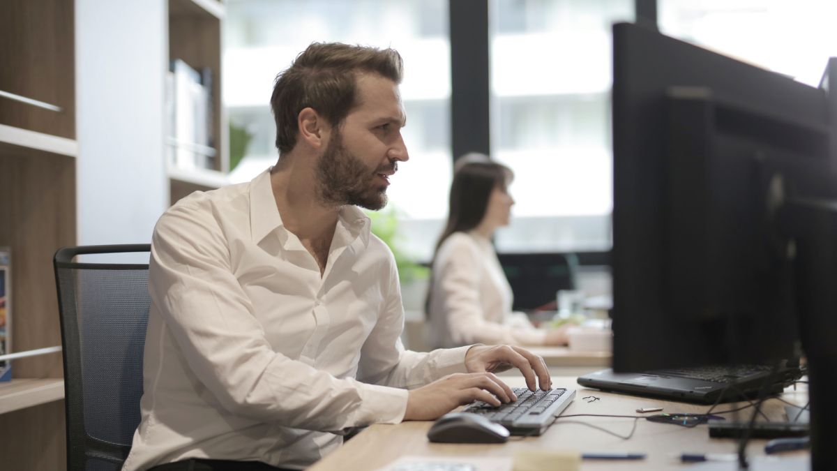 Analyse des logs : détecter les comportements suspects rapidement