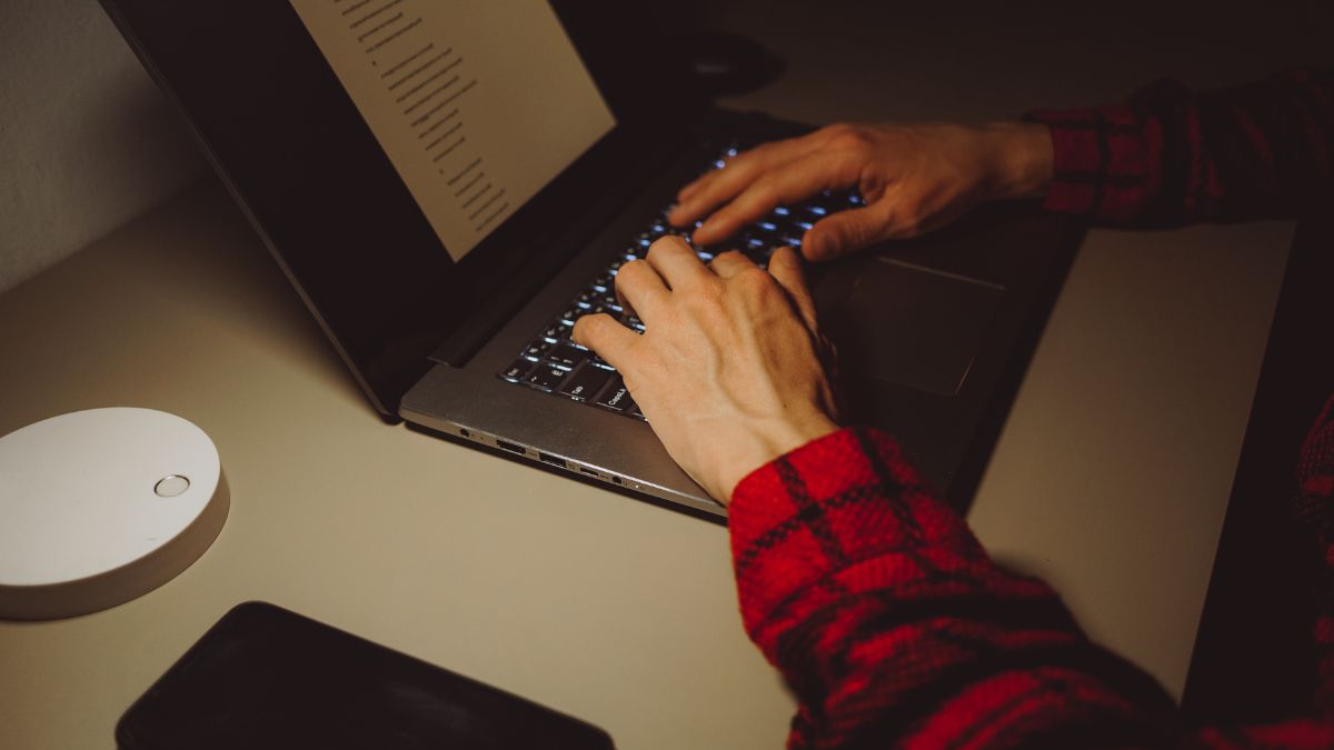 Comment détecter un trafic DNS tunneling via un IDS comme Suricata ?
