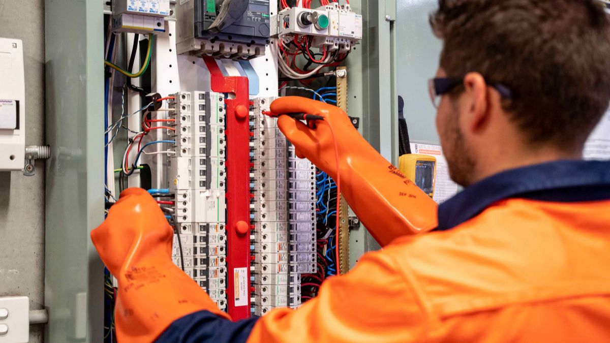 Votre protocole de consignation électrique est-il suffisamment clair pour les nouveaux techniciens ?