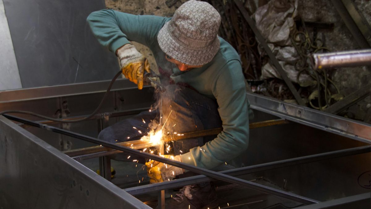 EN 11611 vs EN 11612 : Quels types de travaux de soudage nécessitent un niveau de protection supérieur ?