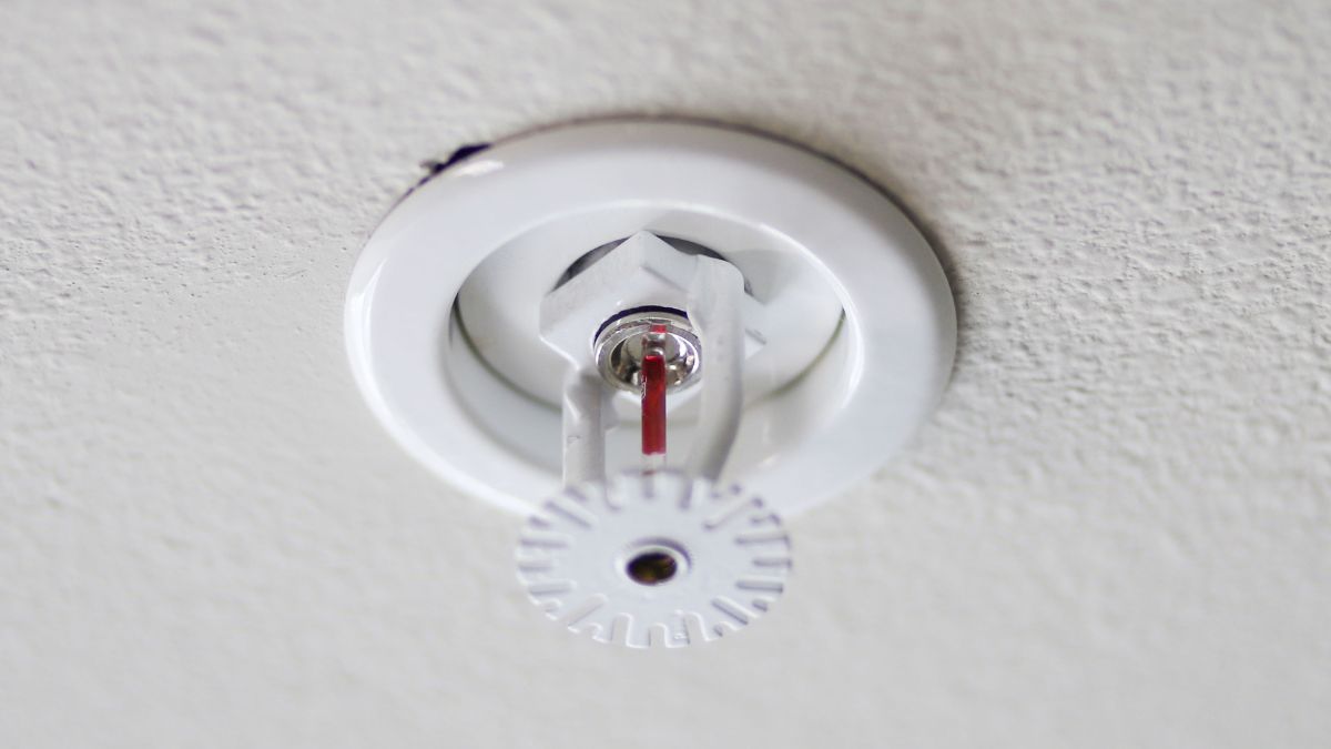 Incendie en entreprise : pourquoi tester vos alarmes tous les 6 mois ?