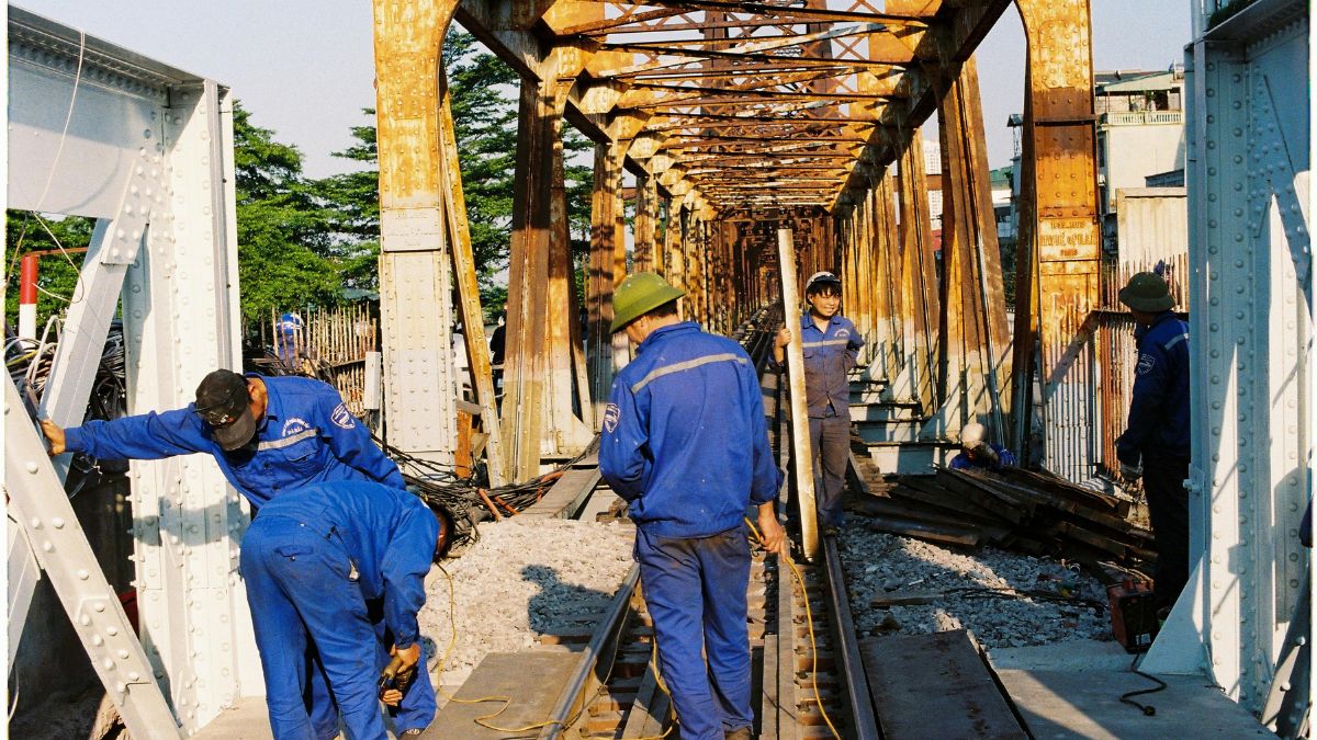 Pourquoi les hommes et certains secteurs comme le BTP et le transport restent les plus exposés aux accidents du travail ?