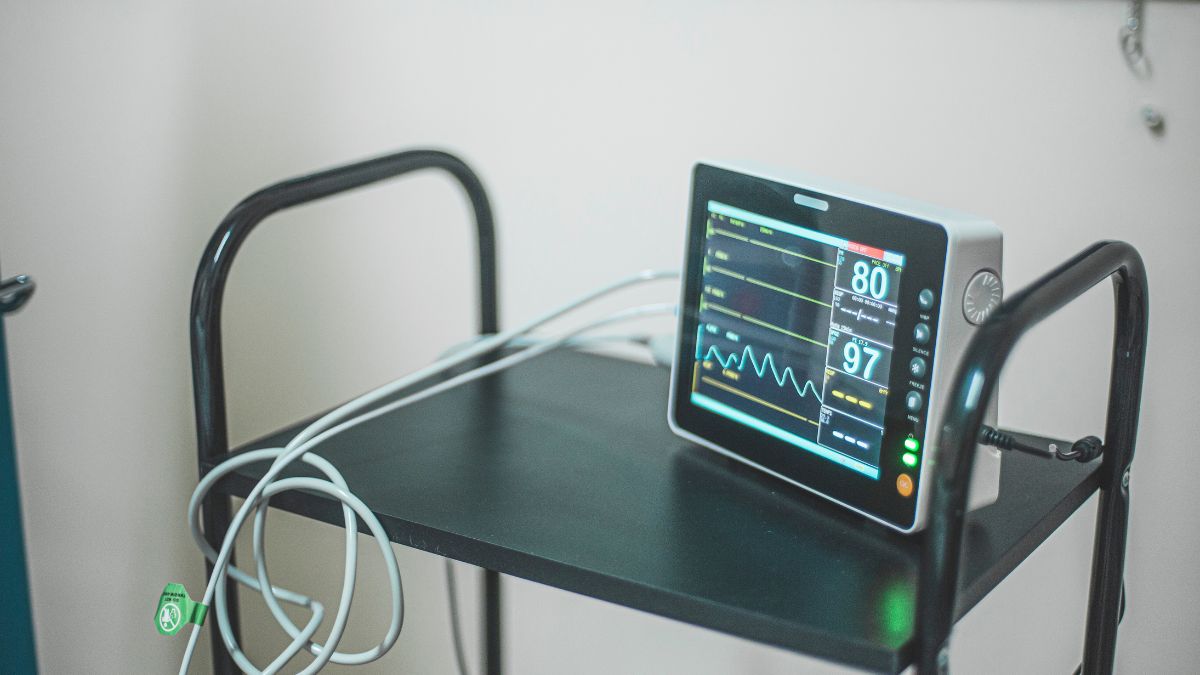 Qui peut utiliser un défibrillateur en cas d’urgence ?